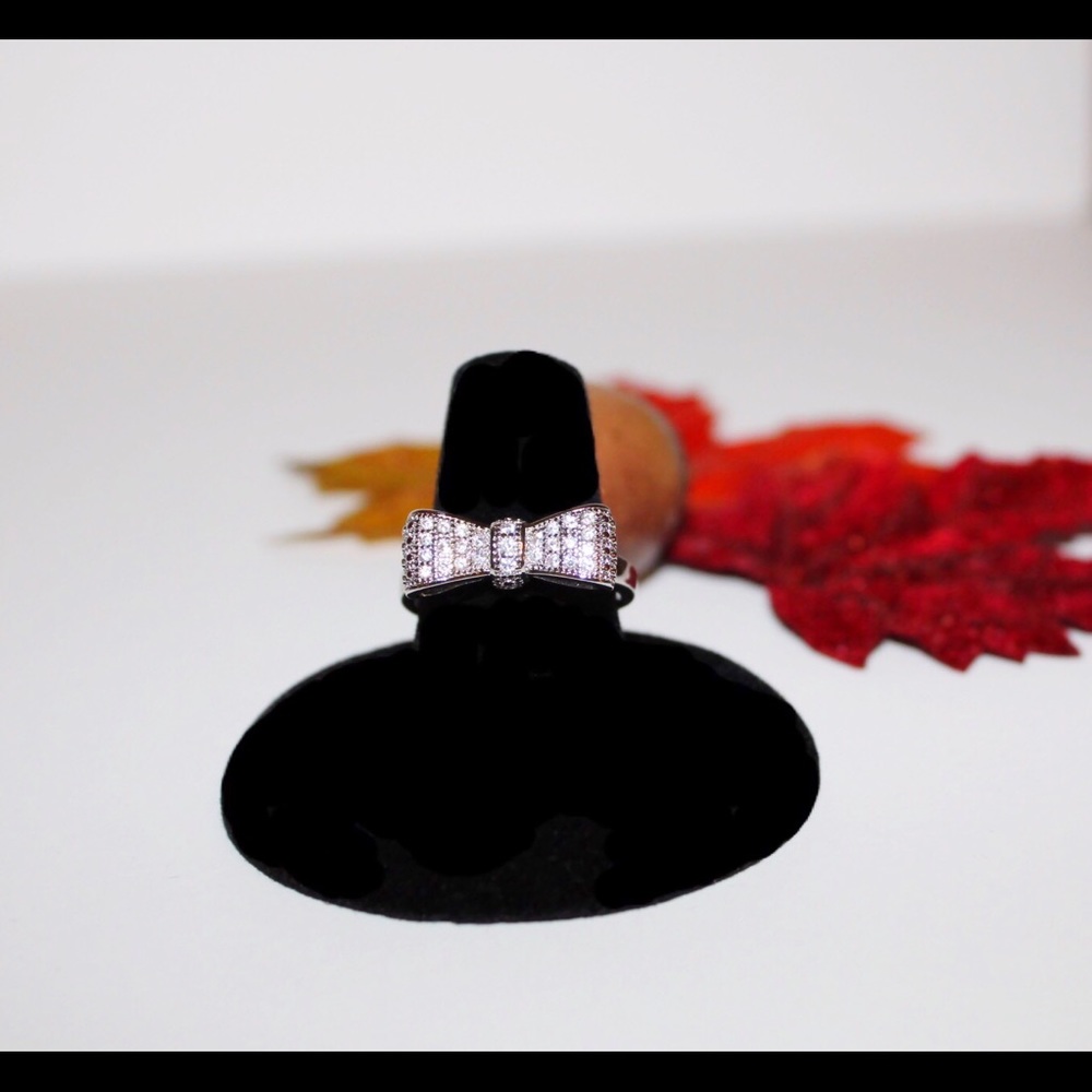 Bowtie Ring NWOT